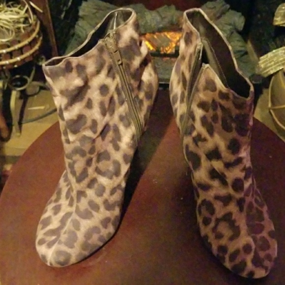 Leopard Booties - Picture 5 of 5
